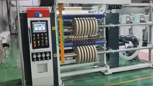 HFQC系列滑差轴分切机